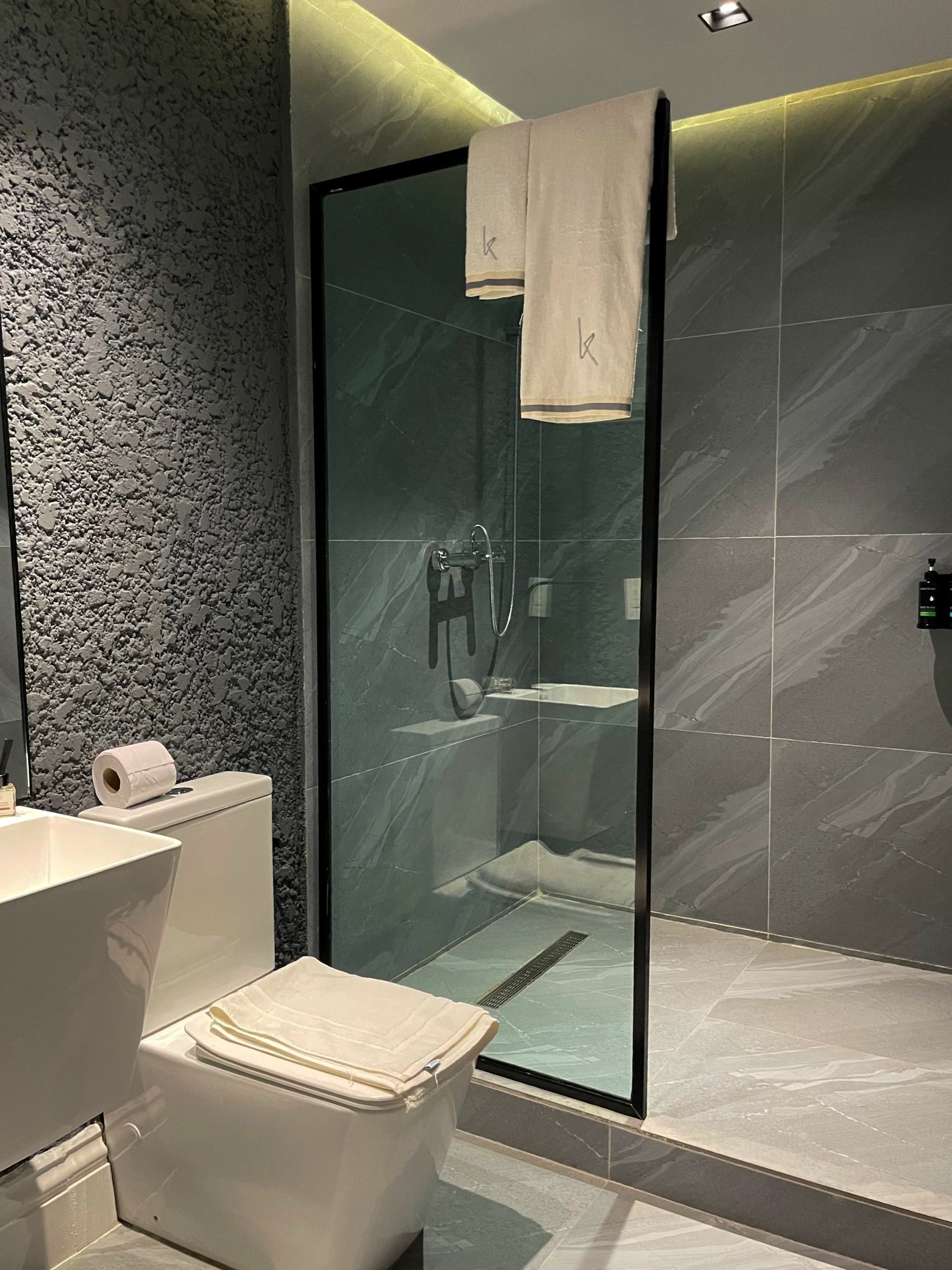 Studio Room — Room 107 at Tavern Residence, photo 4 of 9