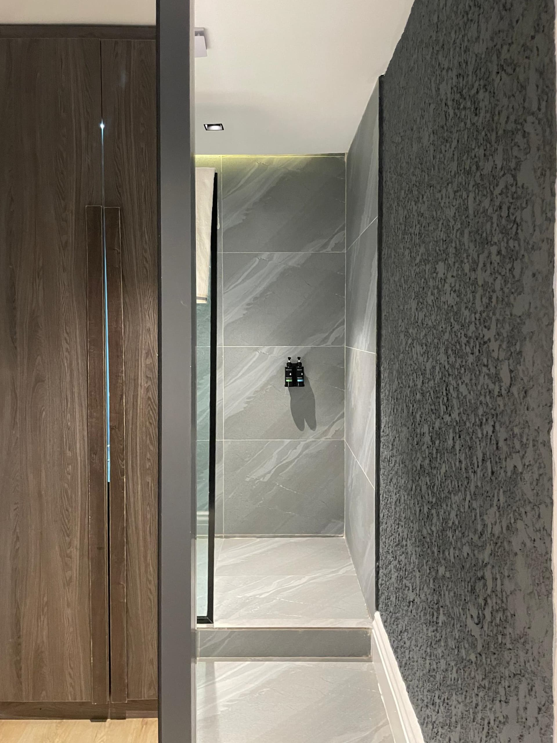 Studio Room — Room 107 at Tavern Residence, photo 5 of 9