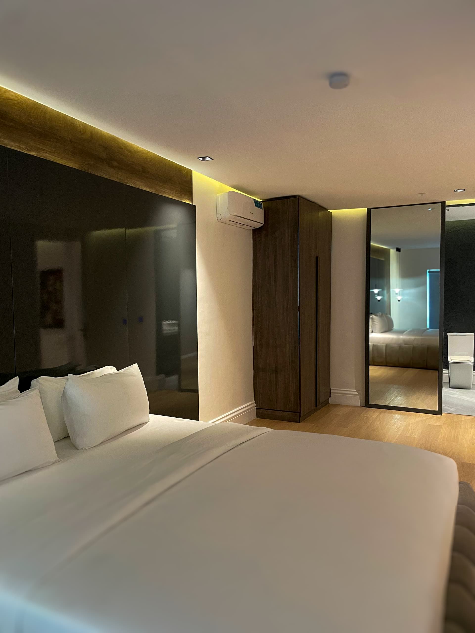 1-Bedroom Suite — Room 108 at Tavern Residence, photo 6 of 10