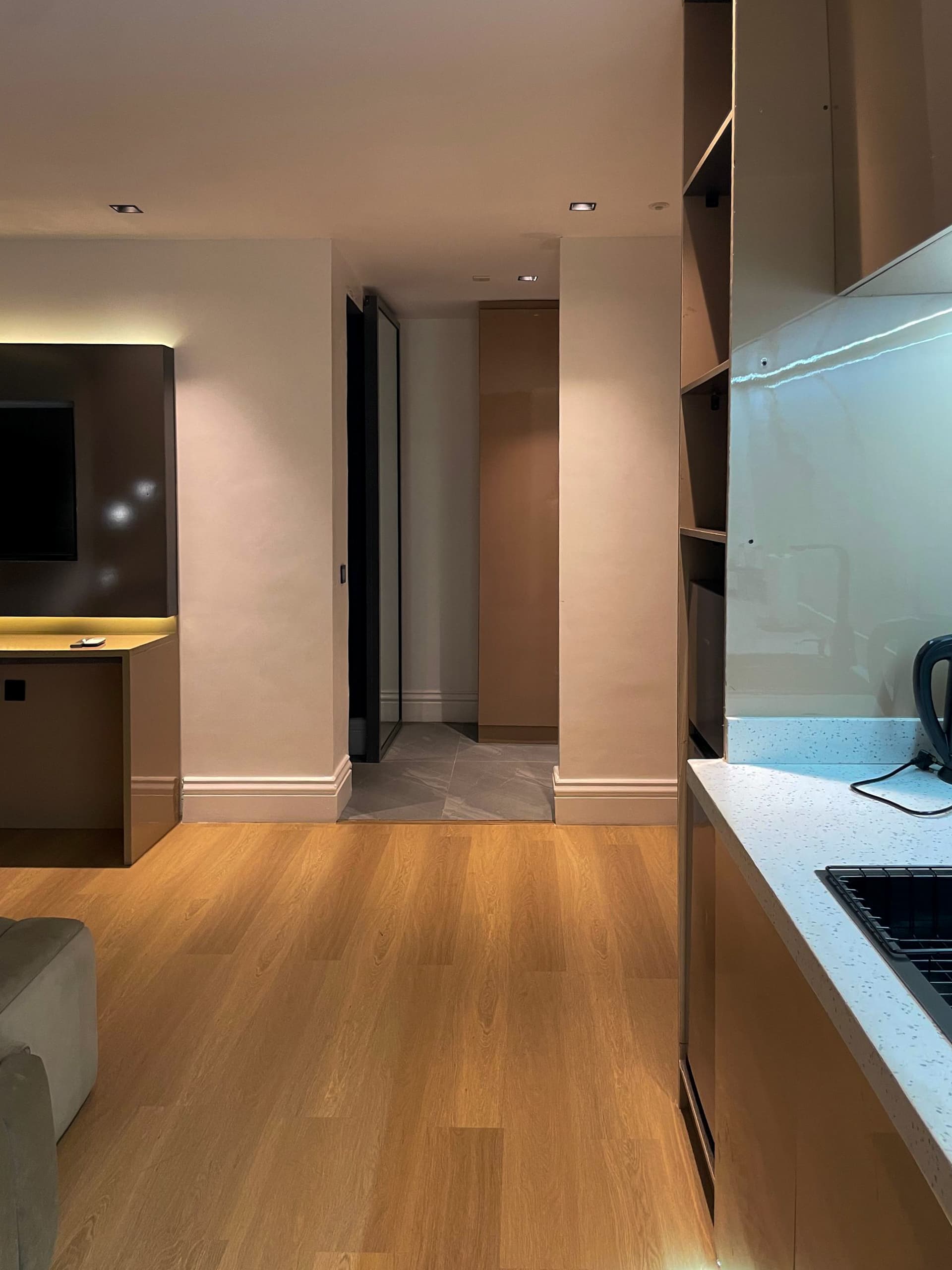 Studio Room — Room 109 at Tavern Residence, photo 9 of 10