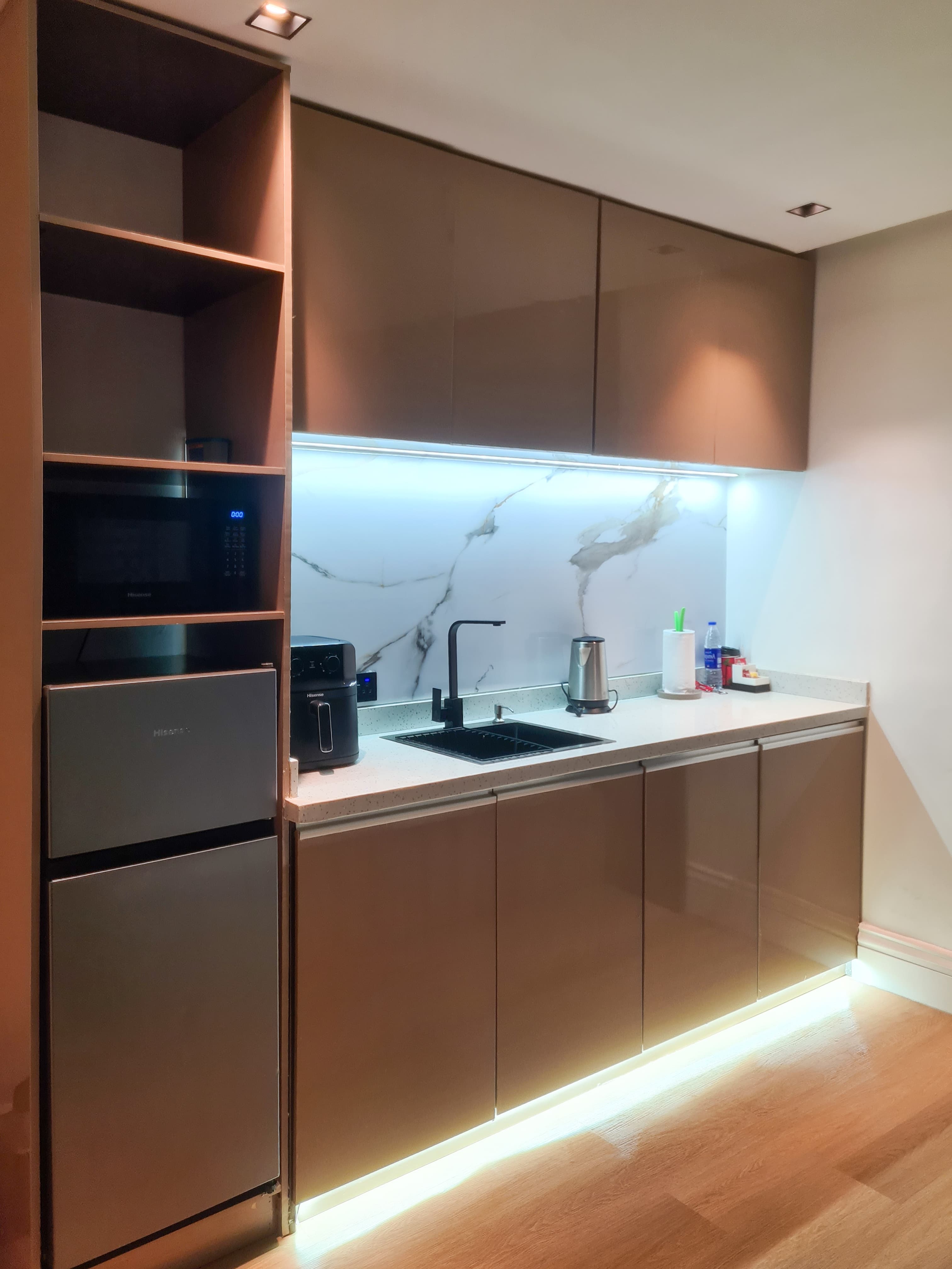 Studio Room — Room 109 at Tavern Residence, photo 10 of 10
