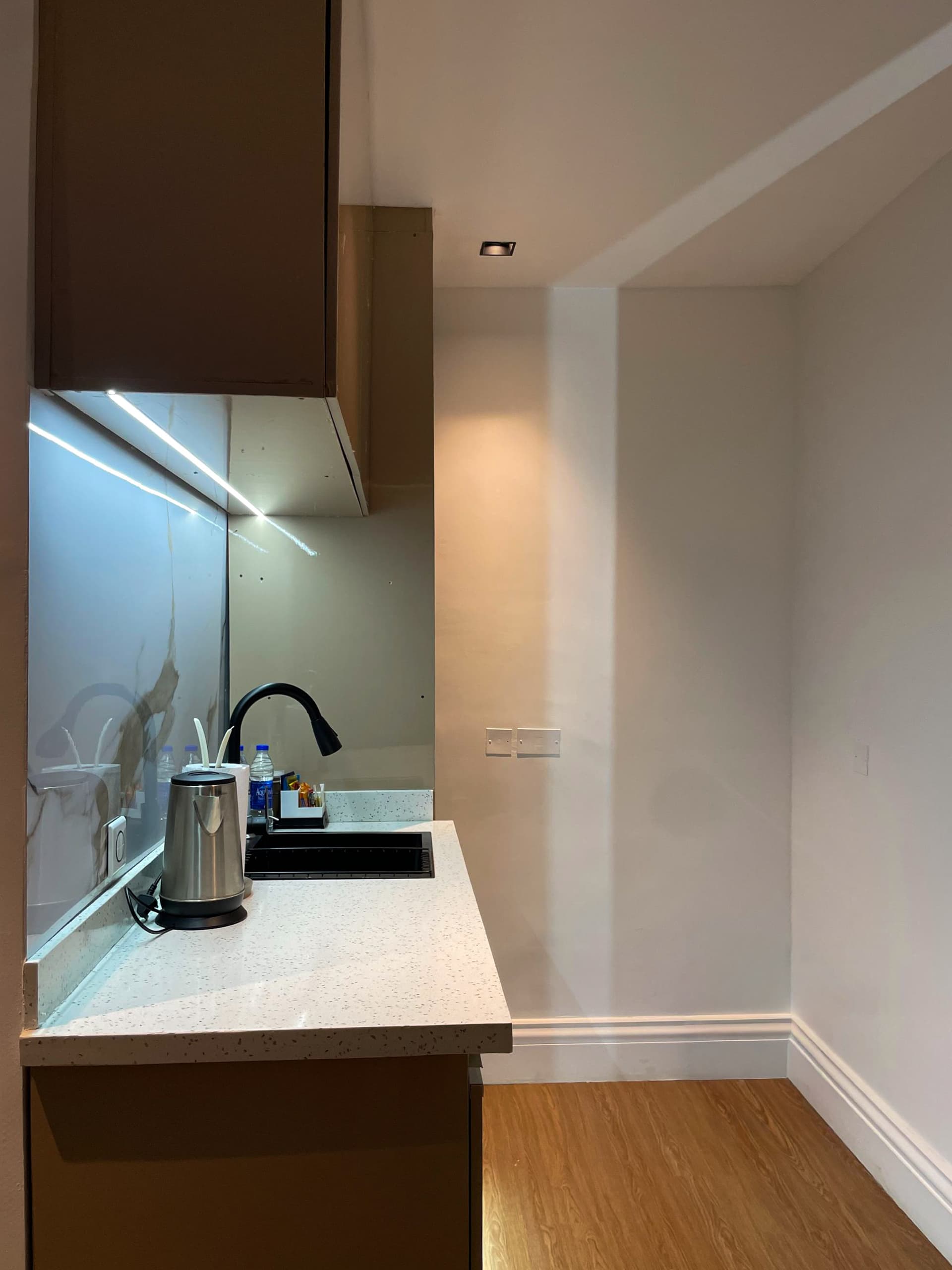 Studio Room — Room 110 at Tavern Residence, photo 5 of 11